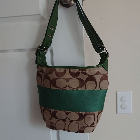 Coach Signature Classic C Bucket Bag - green/Tan color - Picture 3 of 12
